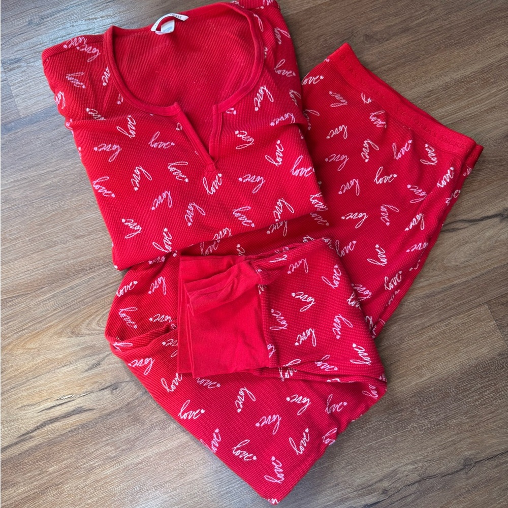 Victoria's Secret Thermal Red Love Print Pajama Set Size XXL